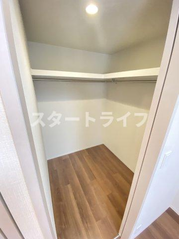 大阪市淀川区西宮原２丁目の賃貸マンションの収納