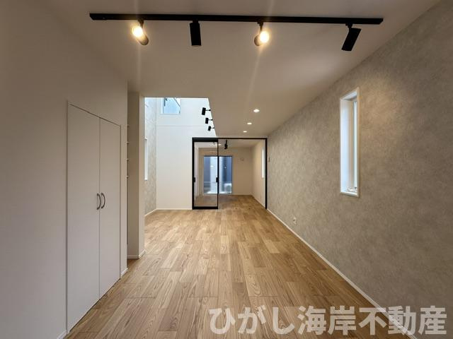 茅ケ崎市南湖６丁目　新築戸建のダイニング|17.8帖　吹抜付LDK