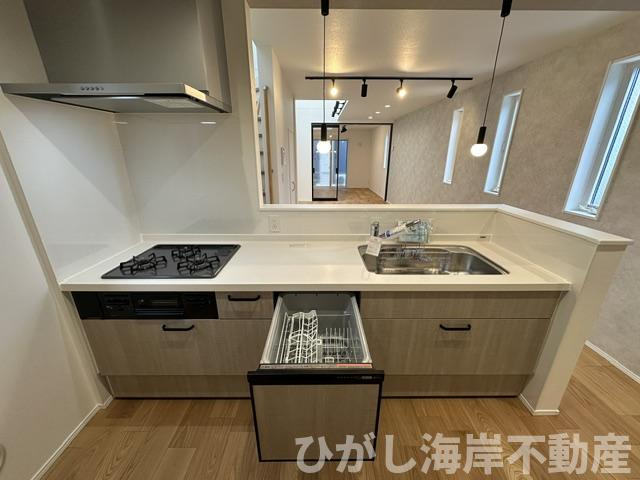 茅ケ崎市南湖６丁目　新築戸建のキッチン|食洗器付きシステムキッチン