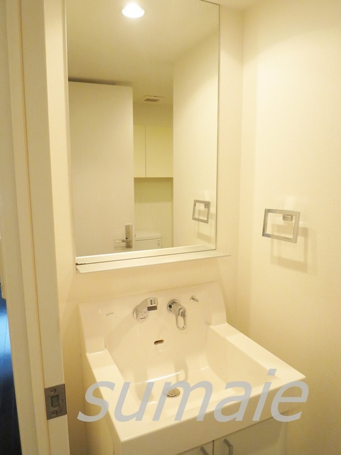 Ｌ－Ｆｌａｔ板橋の洗面所|嬉しい独立洗面台です