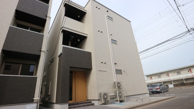 REGALEST ニコル