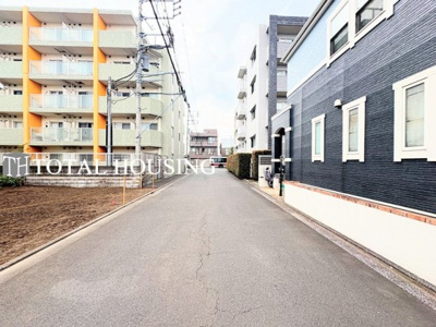 【前面道路含む現地写真】 | 三鷹市井口4丁目　新築戸建　全1棟
