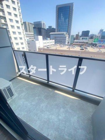大阪市淀川区西宮原２丁目の賃貸マンションのバルコニー