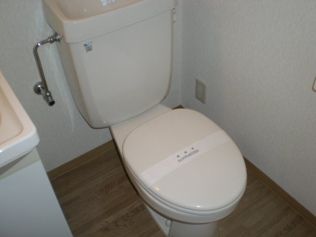 【トイレ】 | ソレイユ豊 | 清潔感のあるトイレです