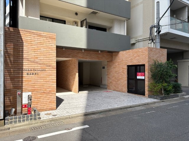 モダンパラッツォ博多駅南Ⅱ　東住吉小学校区のエントランス|モダンパラッツォ博多駅南Ⅱ