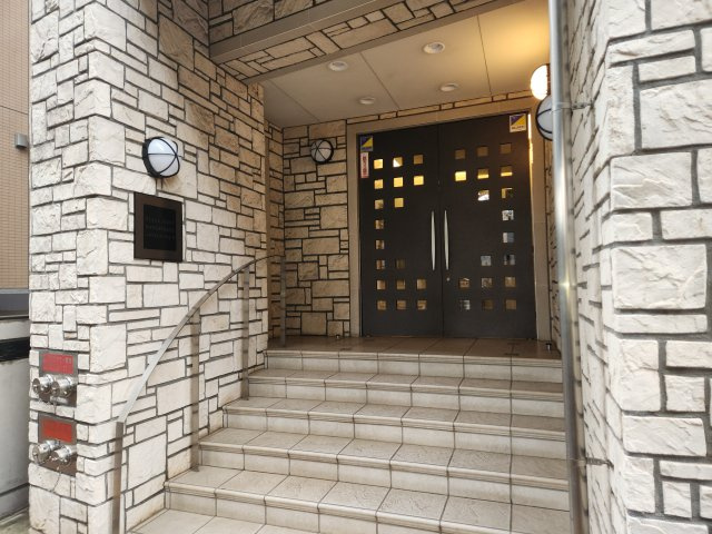 【エントランス】