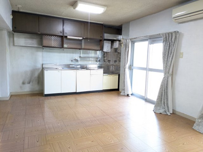 【居間・リビング】 | 西けやき台団地2号棟 | 使いやすい居間です