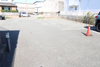 【駐車場】 | セジュールトリニテ A棟 | 駐車場