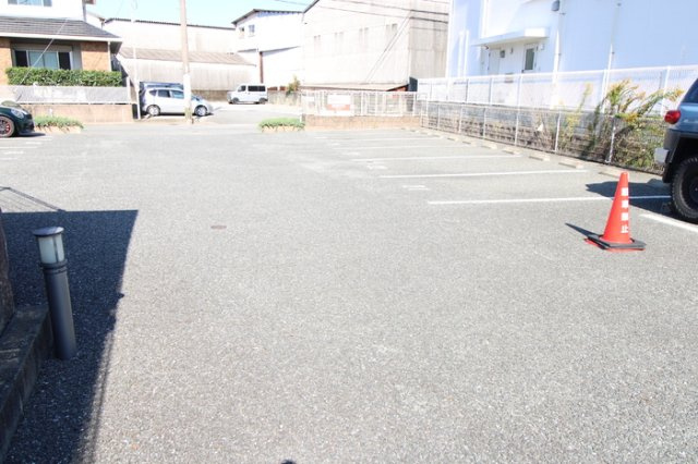 【駐車場】 | セジュールトリニテ A棟 | 駐車場
