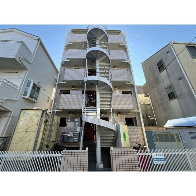 ロイヤルコート大岡山の外観