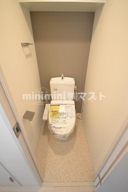 大阪市西区立売堀５丁目の賃貸マンションのトイレ