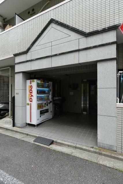 エヴェナール茗荷谷のエントランス