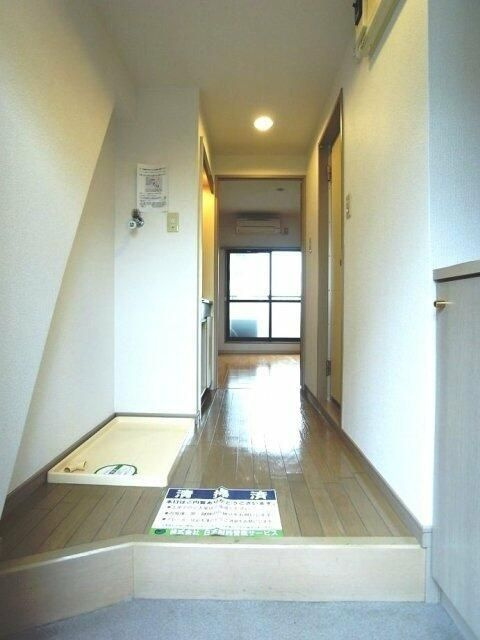 エヴェナール茗荷谷の玄関