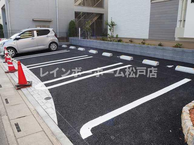 【非対面対応】接客・申込・契約オンライン！LINE×相談可！の駐車場|※空き状況要確認