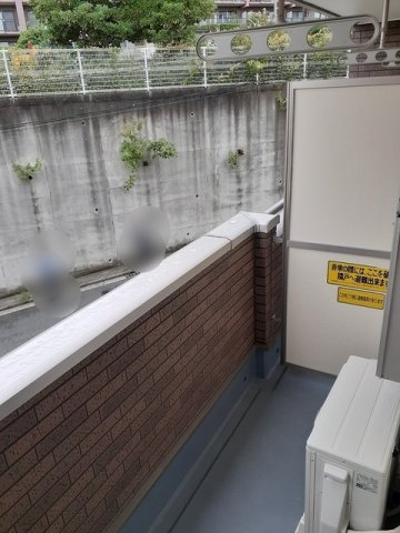 オールヴァリのバルコニー