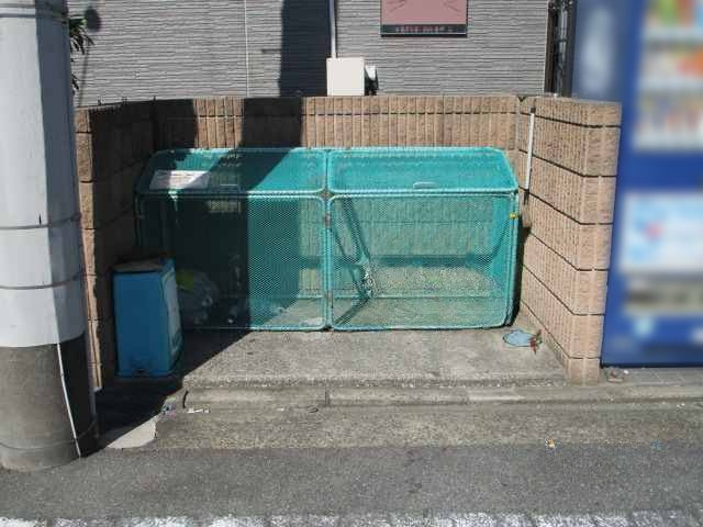 レオパレスＣＨＩＥ森崎Ⅰのその他|ゴミ置場