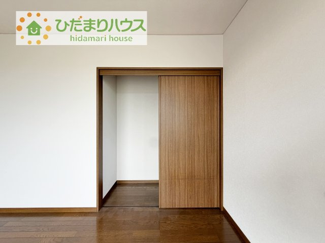 【収納】 | 龍ケ崎市長山２丁目　中古戸建 | お洋服の多い女性に人気！収納力の高いクローゼット付き☆彡