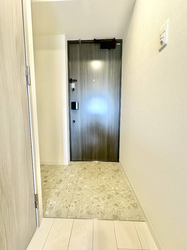 S-RESIDENCE堀田beauteの玄関