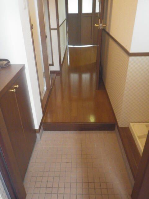 ルーラル八番館の玄関