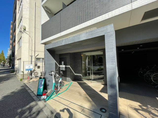 【エントランス】