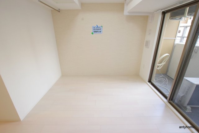 セレニテ本町ルフレ　仲介手数料無料の洋室