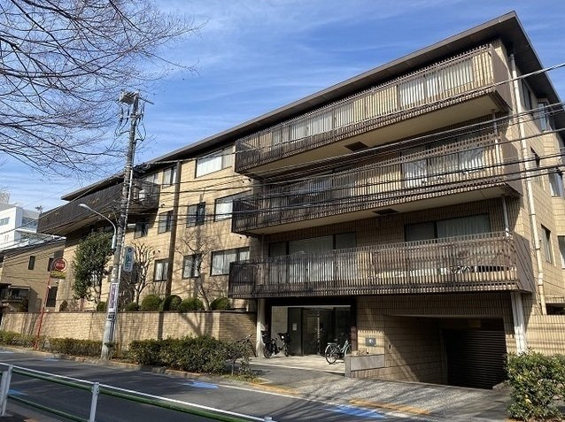 港区西麻布４丁目の賃貸マンションの外観