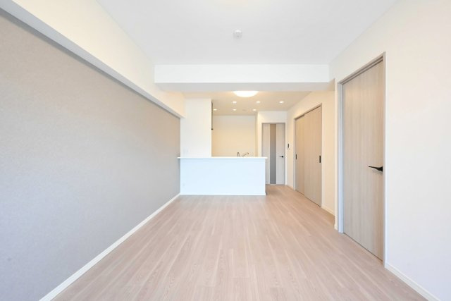 マンション東陽町の居間・リビング|マンション東陽町：約14.6帖のリビングダイニングキッチンです♪