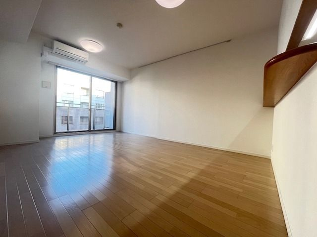 パティオス17番街の居間・リビング