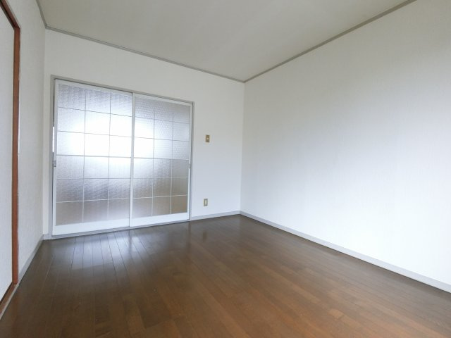 【洋室】 | ヴィオレット千城