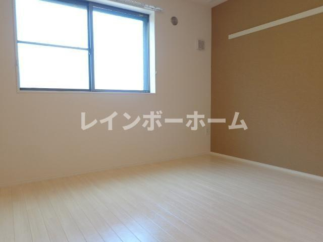 川越市大字的場のアパートの寝室