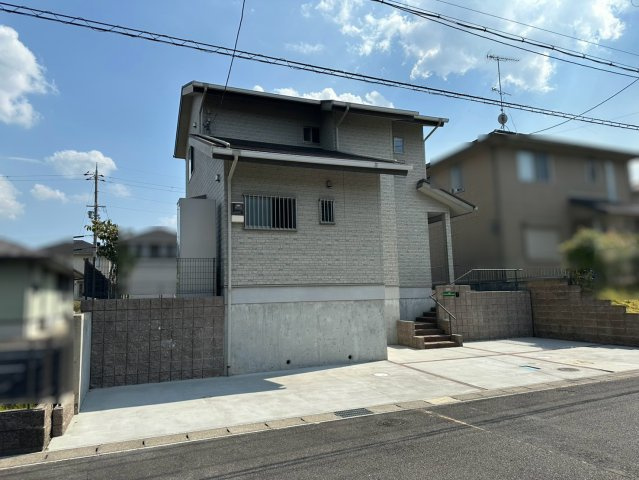 ◆リフォーム済み◆南庭付き◆敷地６２坪◆エコキュート搭載オール電化◆駐車３台可能◆宇治田原町緑苑坂