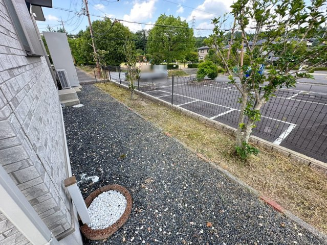 ◆リフォーム済み◆南庭付き◆敷地６２坪◆エコキュート搭載オール電化◆駐車３台可能◆宇治田原町緑苑坂の庭|庭・立水栓