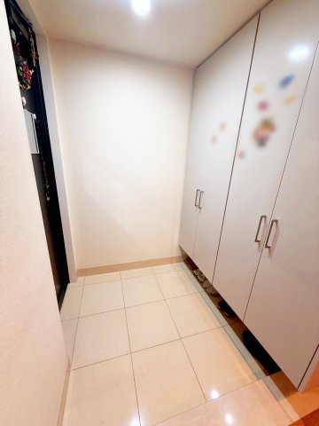 神戸ハーバータワーの玄関