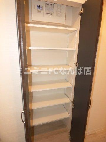 大阪市中央区東平１丁目の賃貸マンションの玄関