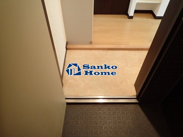 ジュエル京橋の玄関