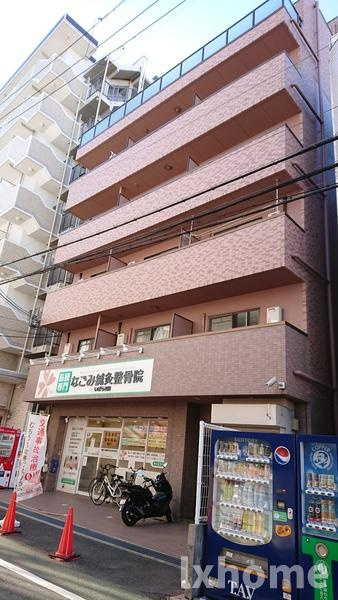 エスポワール茨木のエントランス|ゆとりのあるエントランスです