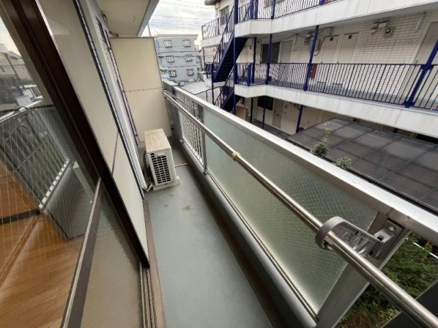 春日部市備後東１丁目の賃貸マンションのバルコニー|別部屋参考写真