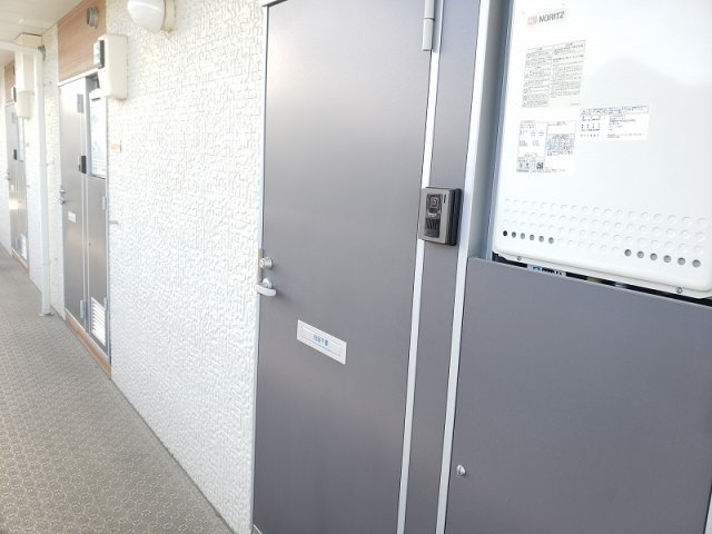 レオネクストタケウチの玄関