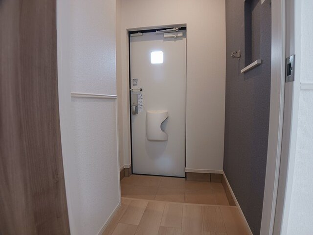 ヴィラ　セレーノの玄関