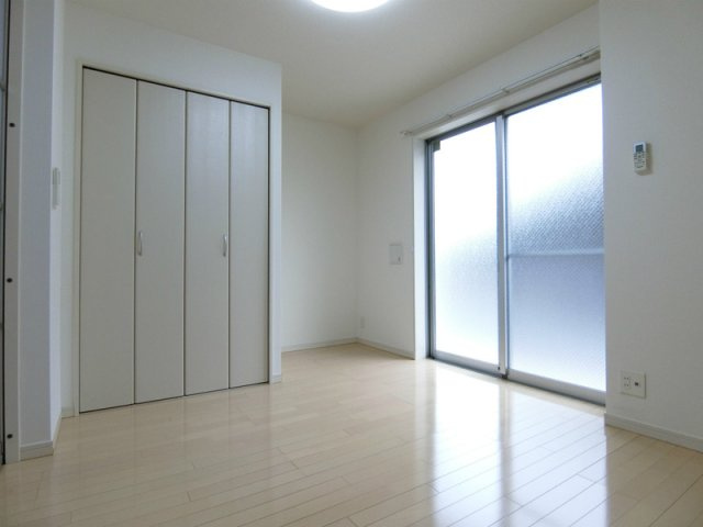 リブリ・HANA2012の寝室