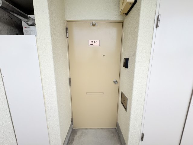 フラワーコート月出の玄関|参考資料になりますのでご承知おき下さい