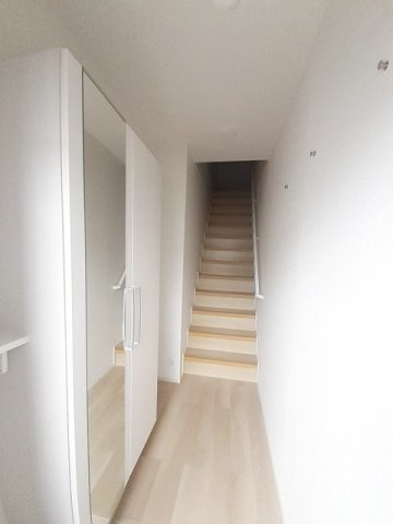 ノルデンパラスト　Ｃの玄関