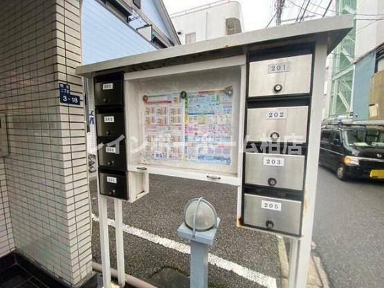 特典：仲介手数料が無料です!!のエントランス|エントランスです