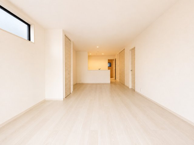 リーブルガーデン岸和田市並松町５期の居間・リビング