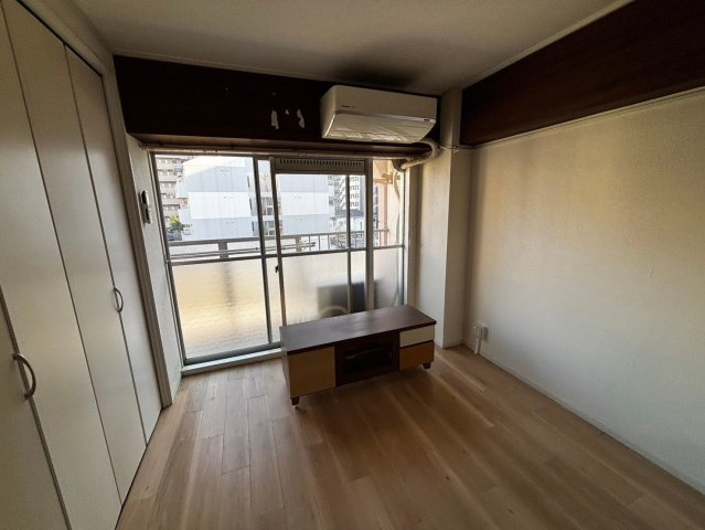 日商岩井今泉マンション　警固小学校区の居間・リビング|日商岩井今泉マンション