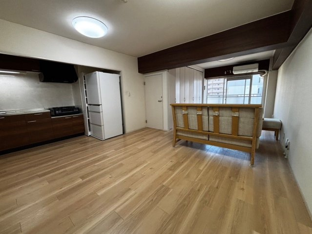 日商岩井今泉マンション　警固小学校区の居間・リビング|日商岩井今泉マンション