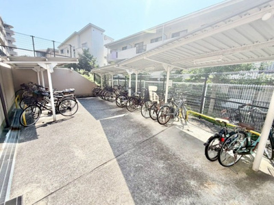 【駐輪場】 | ライオンズヒルズ堀上町 | ３ＬＤＫの暮らしやすいお住まい☆お子様のお部屋や趣味のお部屋もご用意いただけます♪