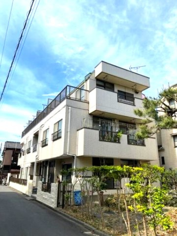 東京アパートメントの外観