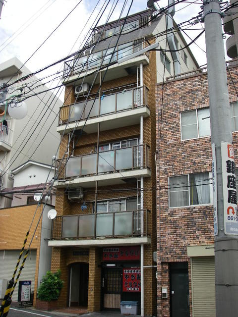 サンパレス倉石の外観