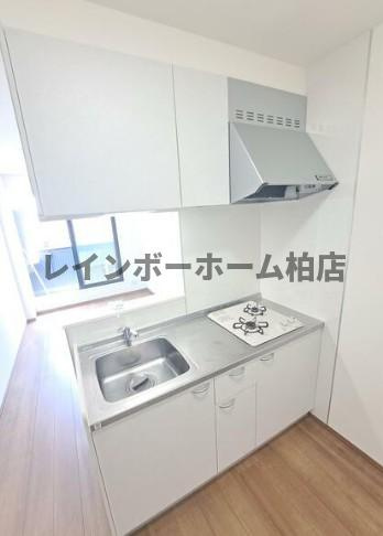 【仲介手数料：50％OFF】対象物件！のキッチン|コンパクトなキッチンで掃除もラクラク